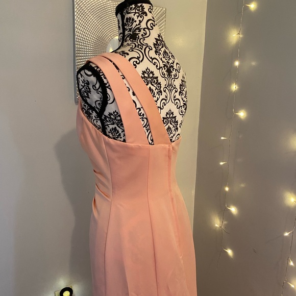 David’s Bridal Dress. - Picture 3 of 10